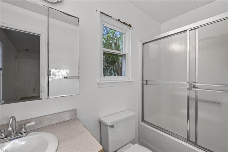 Photo 16 of 22 residential for sale in Virginia Beach virginia
