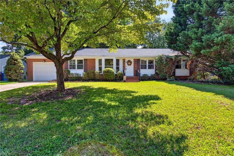 Photo 1 of 38 residential for sale in Chesapeake virginia