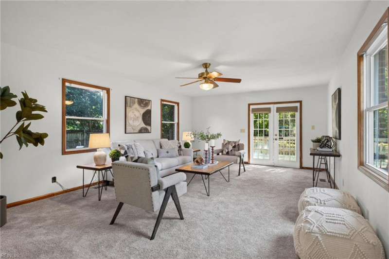 Photo 12 of 38 residential for sale in Chesapeake virginia