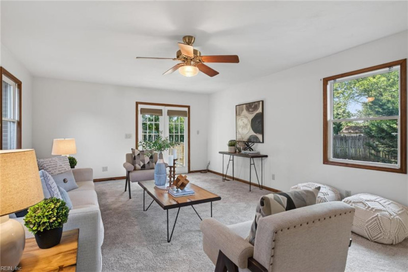 Photo 13 of 38 residential for sale in Chesapeake virginia