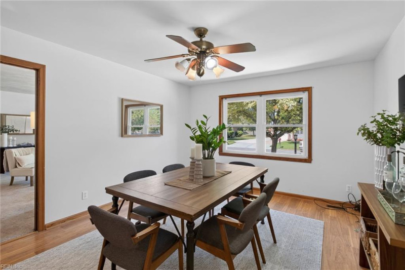 Photo 20 of 38 residential for sale in Chesapeake virginia