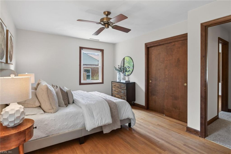 Photo 30 of 38 residential for sale in Chesapeake virginia
