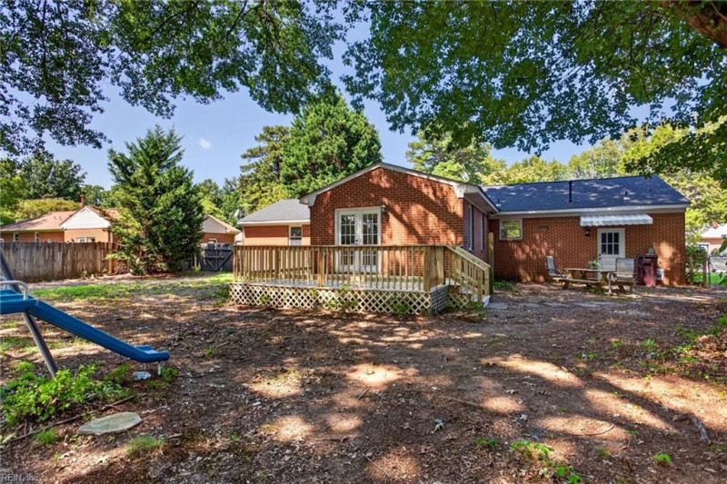 Photo 36 of 38 residential for sale in Chesapeake virginia
