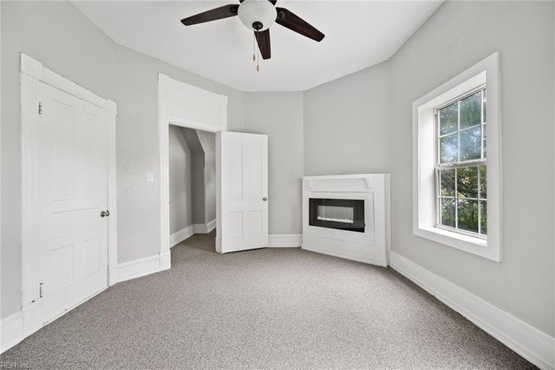 Photo 38 of 50 residential for sale in Hampton virginia Photo 38 of 50 residential for sale in Hampton virginia