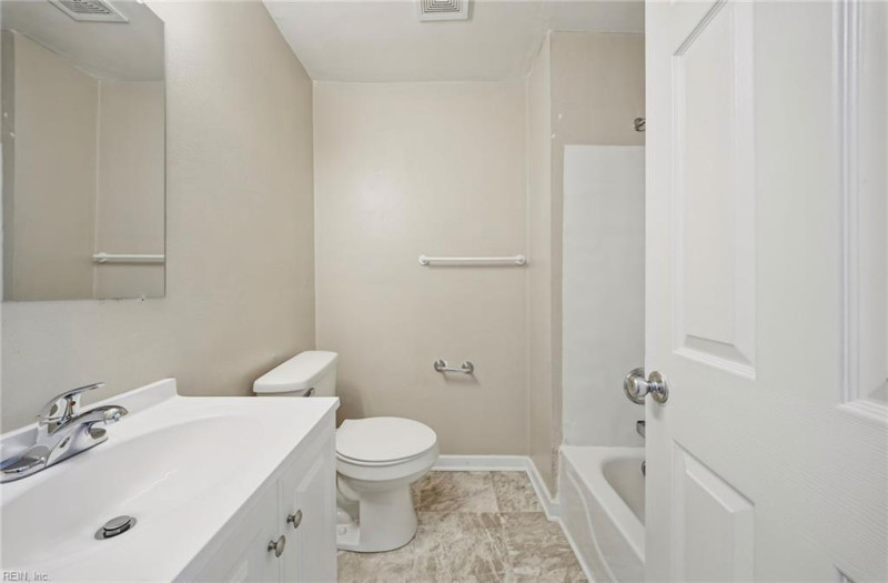 Photo 15 of 34 residential for sale in Chesapeake virginia Photo 15 of 34 residential for sale in Chesapeake virginia