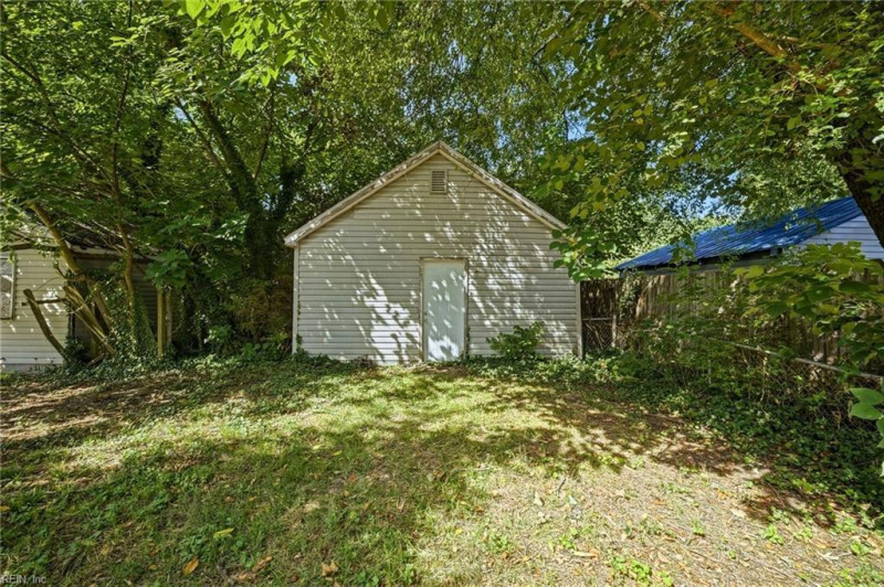 Photo 33 of 34 residential for sale in Chesapeake virginia Photo 33 of 34 residential for sale in Chesapeake virginia