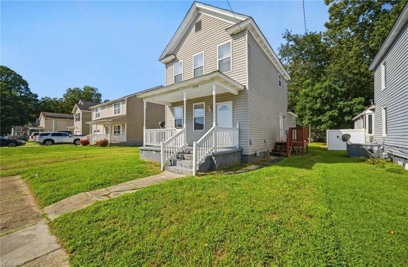 Photo 4 of 34 residential for sale in Chesapeake virginia Photo 4 of 34 residential for sale in Chesapeake virginia