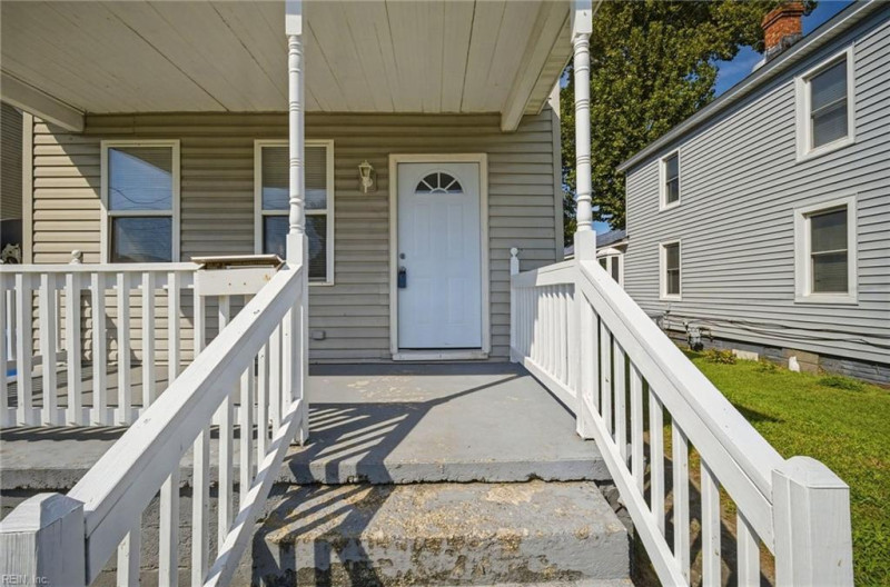 Photo 5 of 34 residential for sale in Chesapeake virginia Photo 5 of 34 residential for sale in Chesapeake virginia