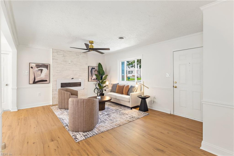 Photo 5 of 27 residential for sale in Hampton virginia