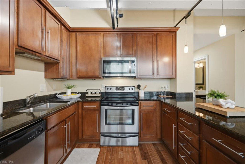 Photo 23 of 33 residential for sale in Norfolk virginia Photo 23 of 33 residential for sale in Norfolk virginia