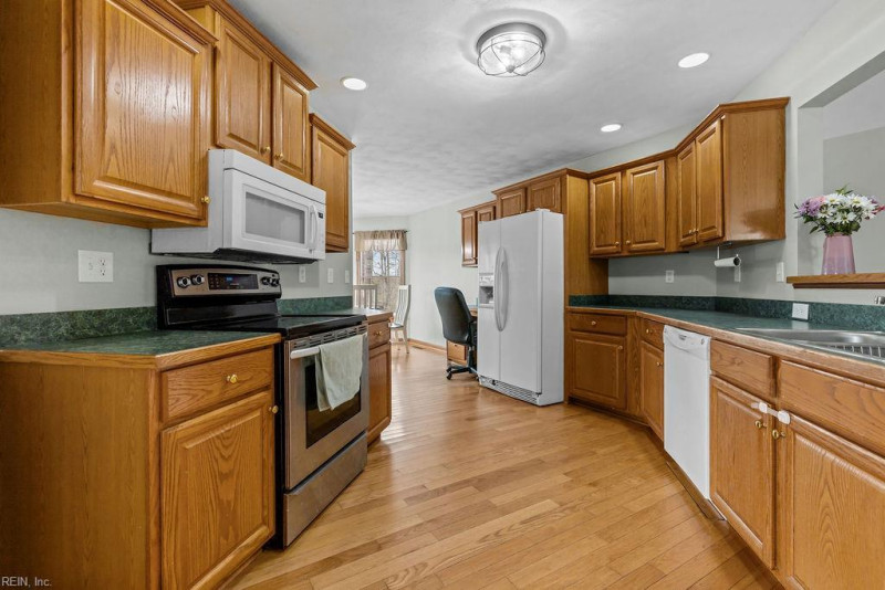 Photo 15 of 48 residential for sale in Southampton County virginia