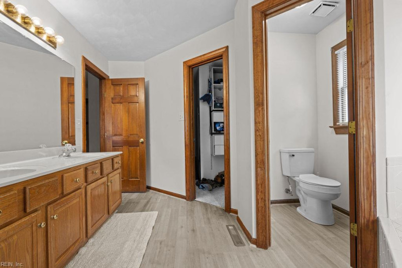 Photo 27 of 48 residential for sale in Southampton County virginia