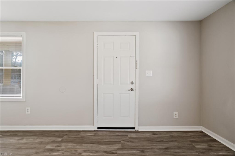 Photo 2 of 21 residential for sale in Portsmouth virginia