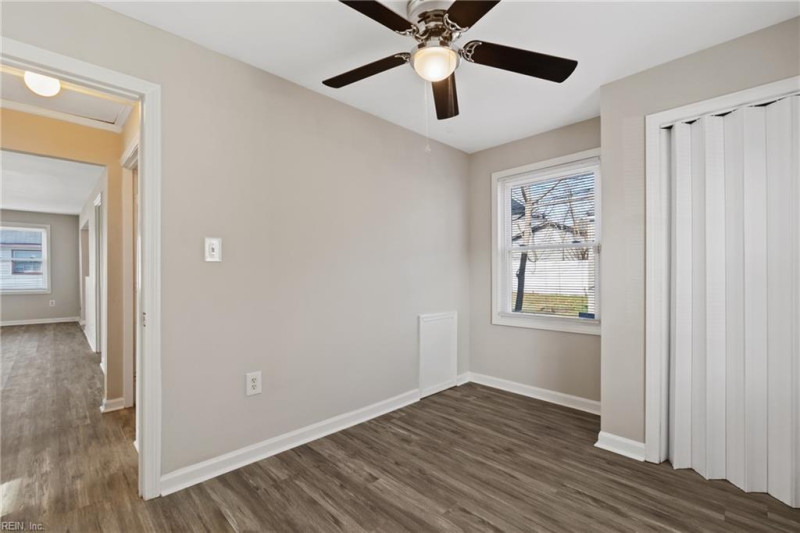 Photo 7 of 21 residential for sale in Portsmouth virginia