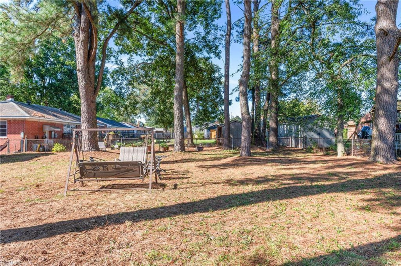 Photo 11 of 13 residential for sale in Isle of Wight County virginia