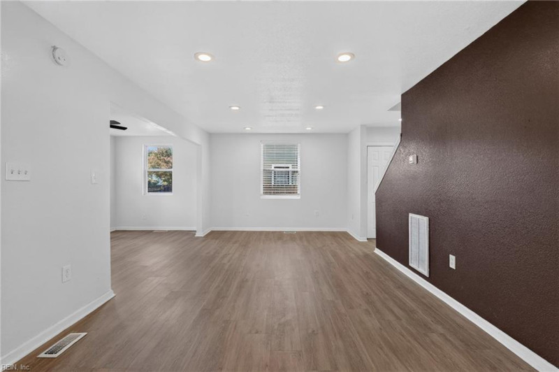 Photo 12 of 50 residential for sale in Portsmouth virginia Photo 12 of 50 residential for sale in Portsmouth virginia