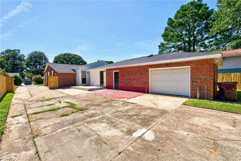 Photo 36 of 40 residential for sale in Chesapeake virginia Photo 36 of 40 residential for sale in Chesapeake virginia