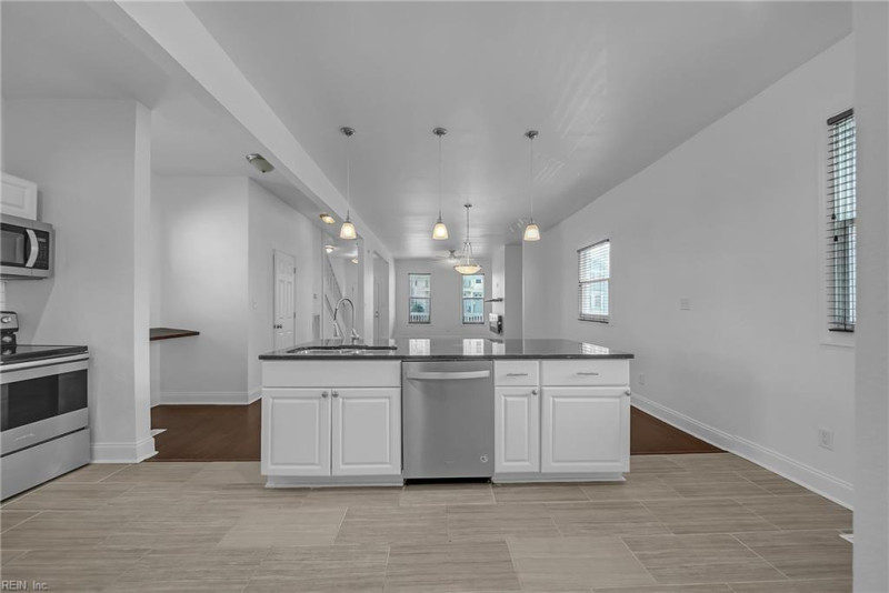Photo 11 of 47 residential for sale in Norfolk virginia