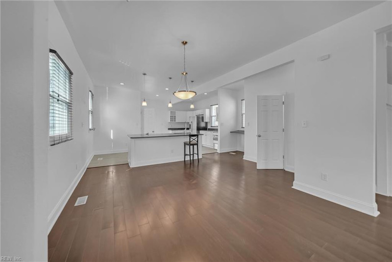 Photo 14 of 47 residential for sale in Norfolk virginia