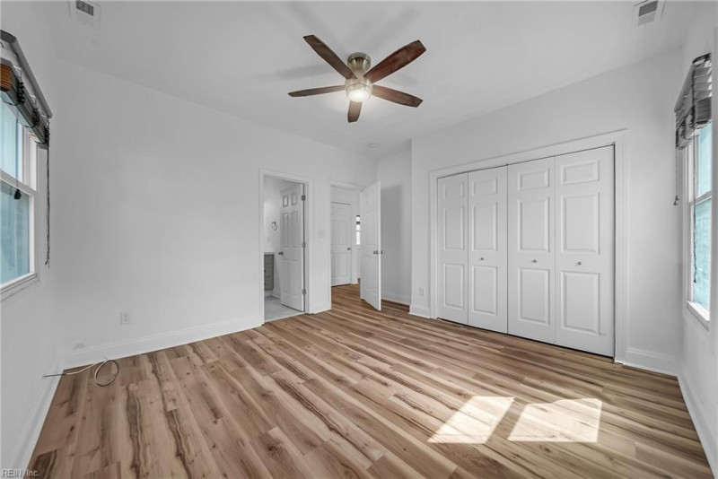 Photo 16 of 47 residential for sale in Norfolk virginia