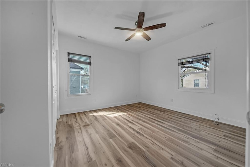 Photo 17 of 47 residential for sale in Norfolk virginia