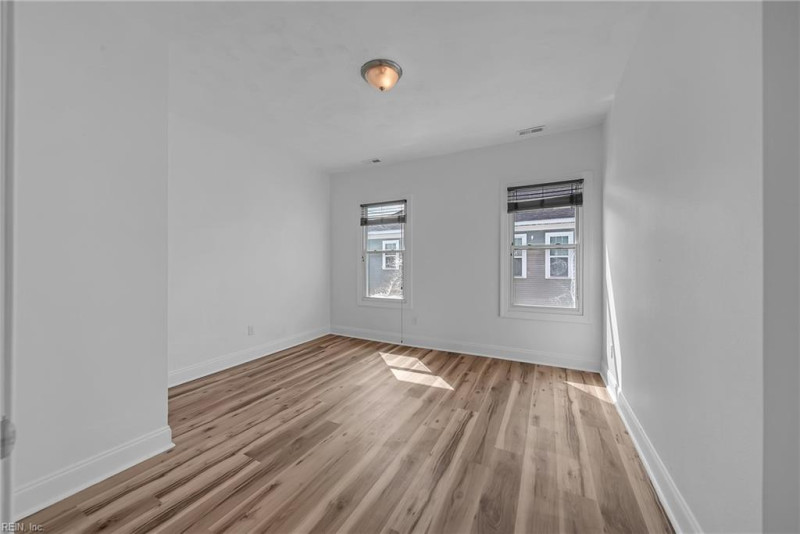 Photo 21 of 47 residential for sale in Norfolk virginia