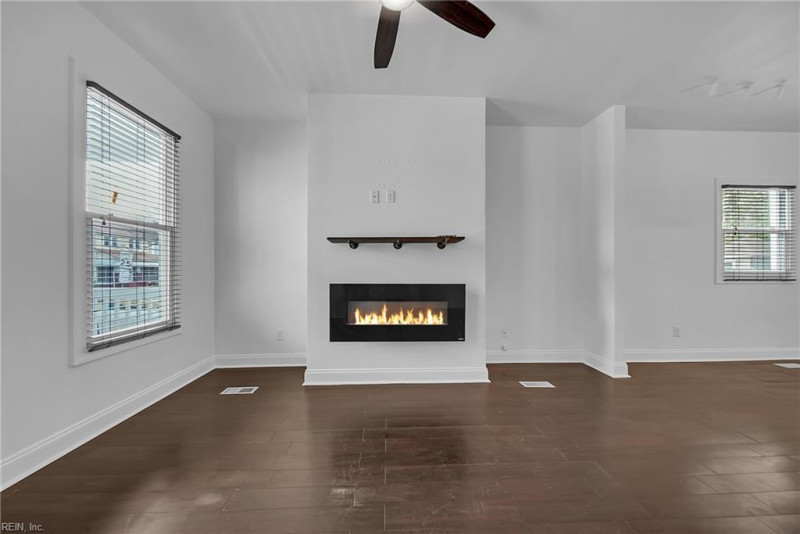Photo 7 of 47 residential for sale in Norfolk virginia