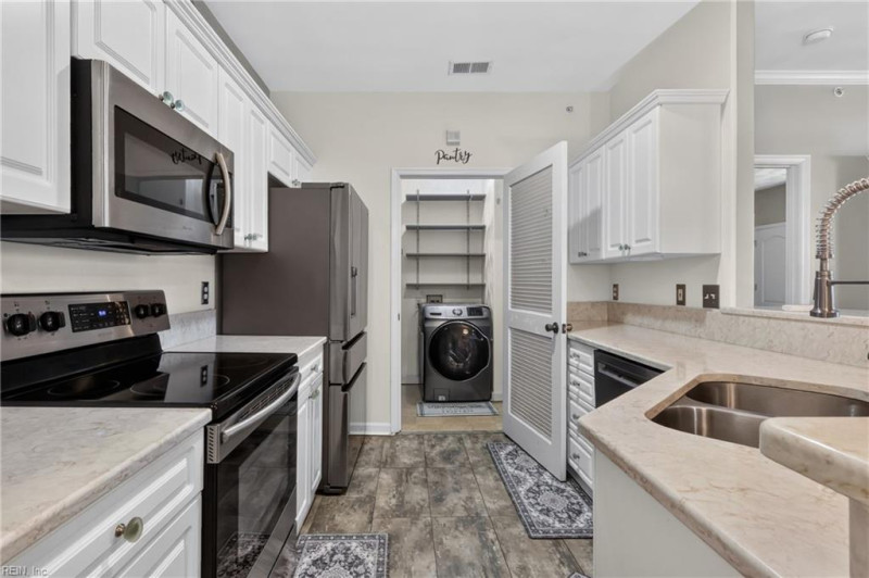 Photo 17 of 50 residential for sale in Virginia Beach virginia