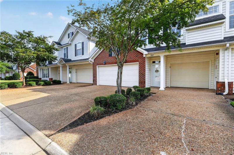 Photo 3 of 50 residential for sale in Virginia Beach virginia