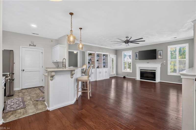 Photo 5 of 50 residential for sale in Virginia Beach virginia