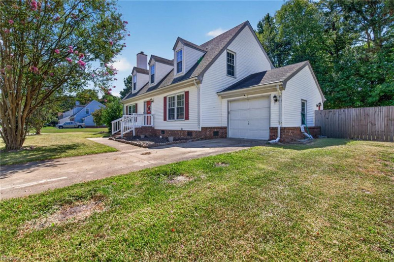 Photo 10 of 49 residential for sale in Suffolk virginia Photo 10 of 49 residential for sale in Suffolk virginia