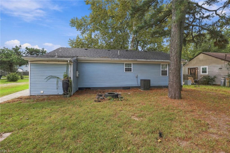 Photo 32 of 35 residential for sale in Chesapeake virginia Photo 32 of 35 residential for sale in Chesapeake virginia
