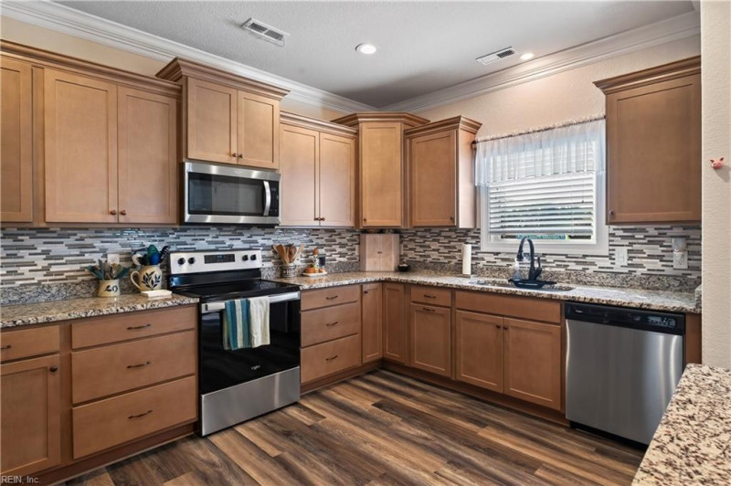 Photo 11 of 50 residential for sale in Suffolk virginia