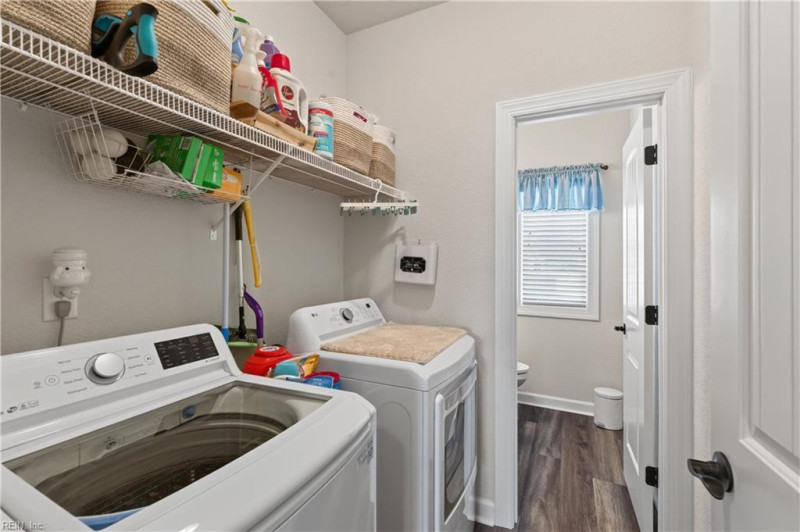 Photo 23 of 50 residential for sale in Suffolk virginia