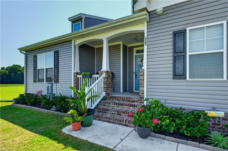Photo 3 of 50 residential for sale in Suffolk virginia