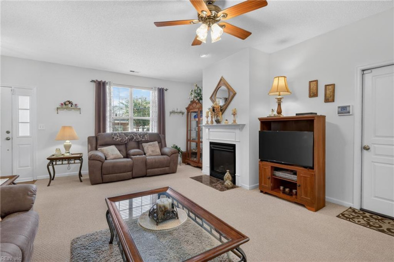 Photo 10 of 38 residential for sale in Chesapeake virginia Photo 10 of 38 residential for sale in Chesapeake virginia