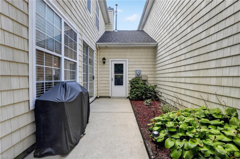 Photo 31 of 38 residential for sale in Chesapeake virginia Photo 31 of 38 residential for sale in Chesapeake virginia