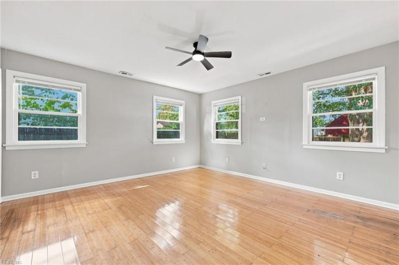 Photo 11 of 20 residential for sale in Portsmouth virginia Photo 11 of 20 residential for sale in Portsmouth virginia