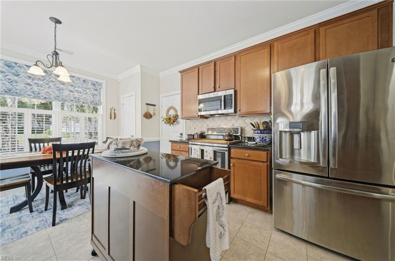 Photo 12 of 49 residential for sale in Virginia Beach virginia
