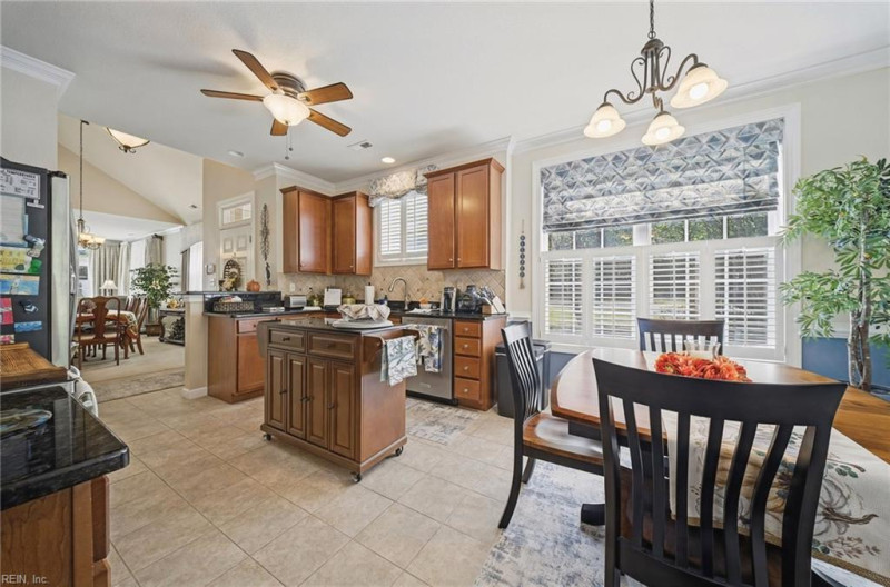 Photo 13 of 49 residential for sale in Virginia Beach virginia