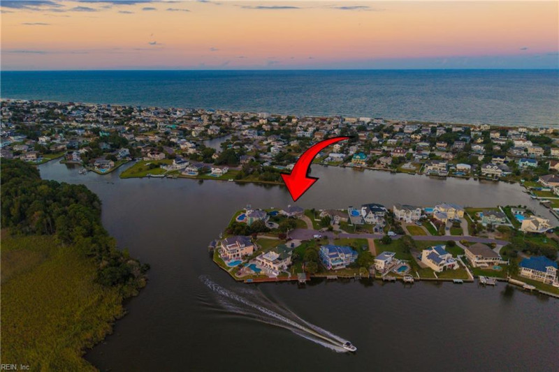 Photo 10 of 48 residential for sale in Virginia Beach virginia