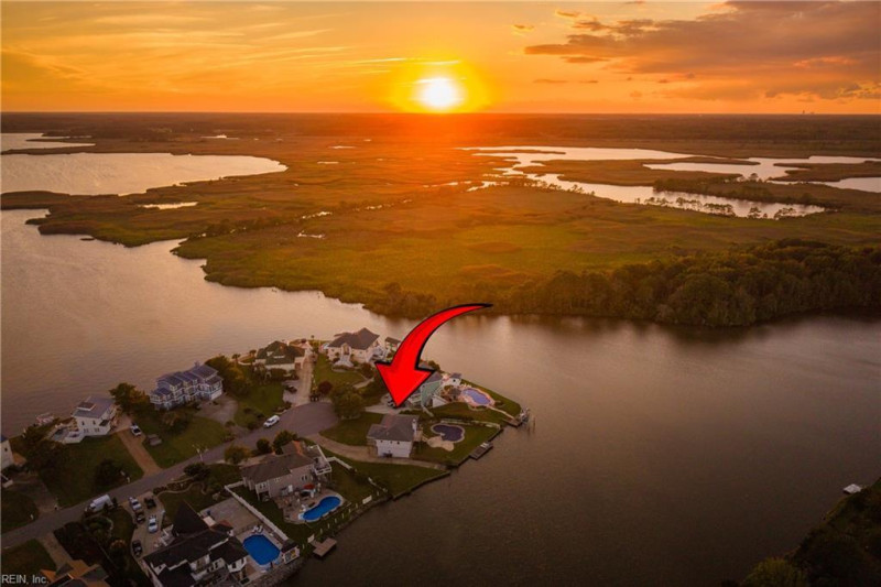 Photo 15 of 48 residential for sale in Virginia Beach virginia
