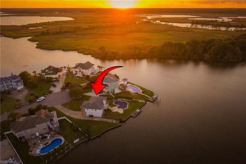 Photo 18 of 48 residential for sale in Virginia Beach virginia