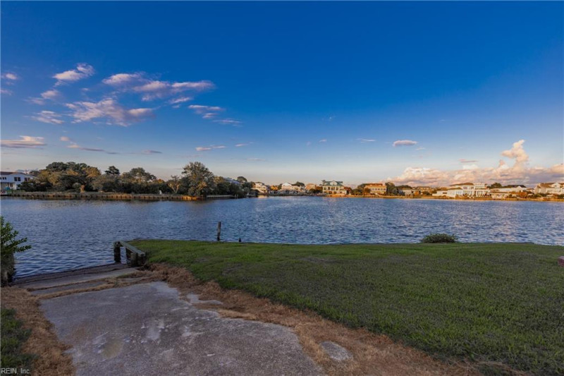 Photo 28 of 48 residential for sale in Virginia Beach virginia