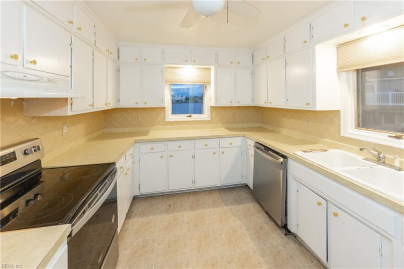 Photo 38 of 48 residential for sale in Virginia Beach virginia