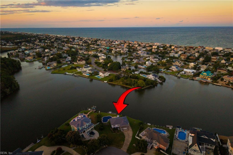 Photo 8 of 48 residential for sale in Virginia Beach virginia