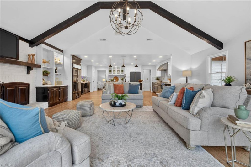 Photo 13 of 48 residential for sale in Virginia Beach virginia