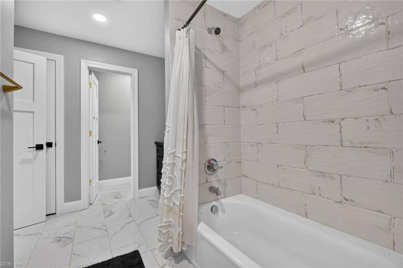 Photo 32 of 48 residential for sale in Virginia Beach virginia