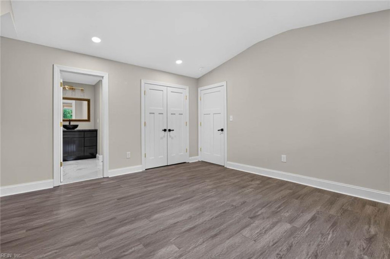 Photo 35 of 48 residential for sale in Virginia Beach virginia