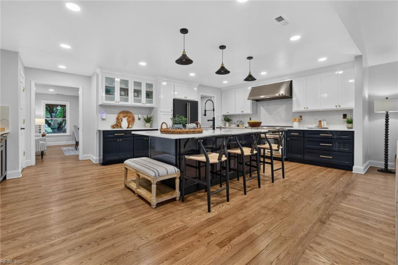 Photo 5 of 48 residential for sale in Virginia Beach virginia